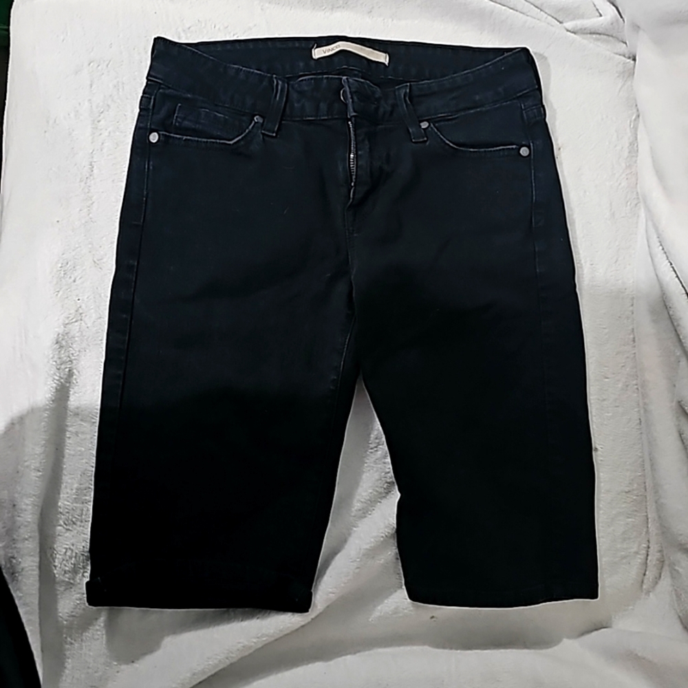 Black jean Bermuda shorts